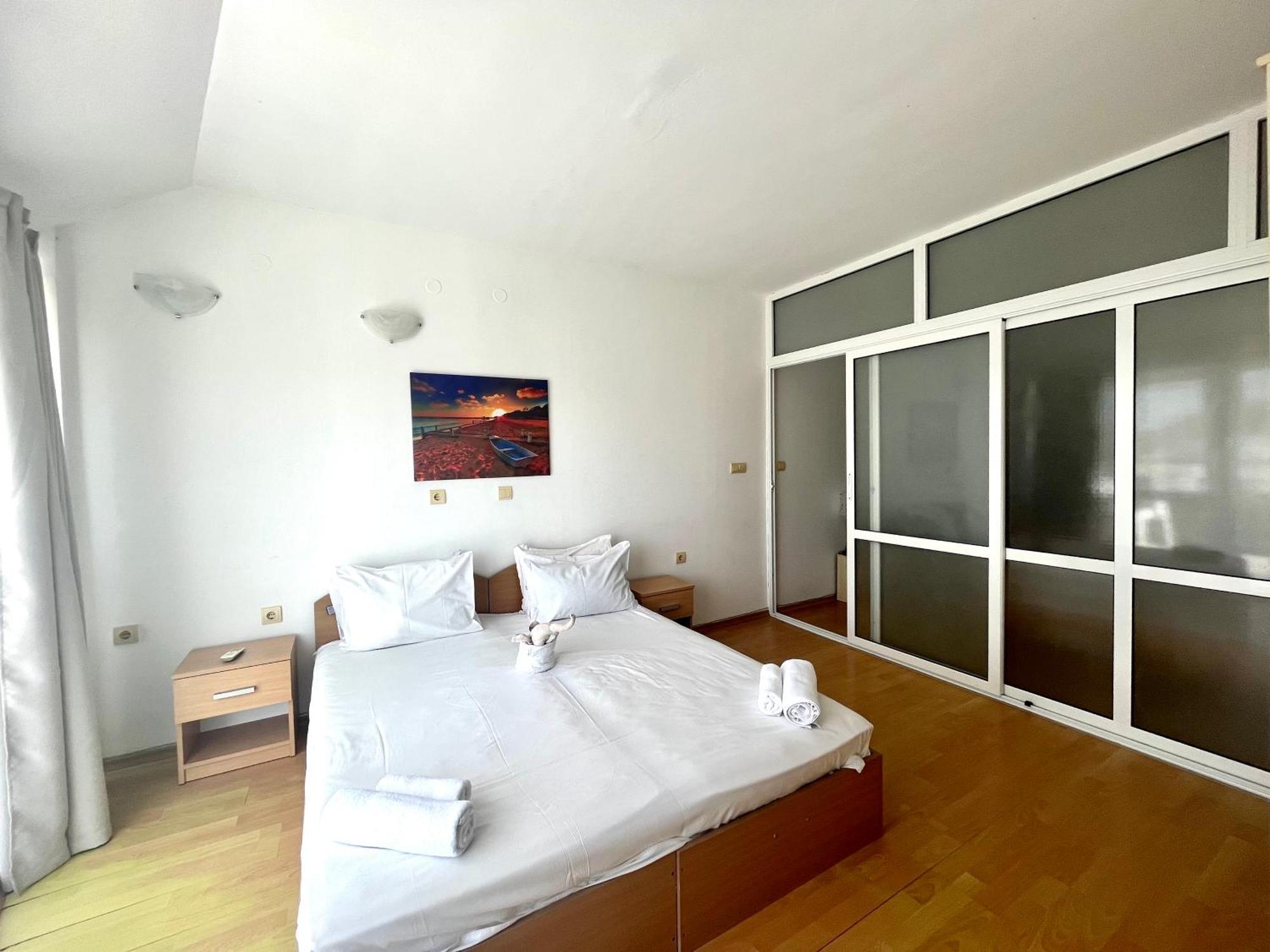 Апартамент Съни Хаус - Sunny House Apartment 비알라 외부 사진
